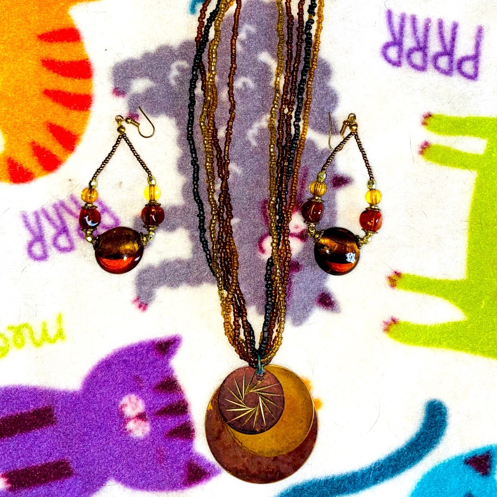 💵3 for $10💵 Sunburst Necklace and Earrings